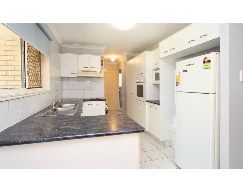 52 Bushland Drive, Regents Park QLD 4118