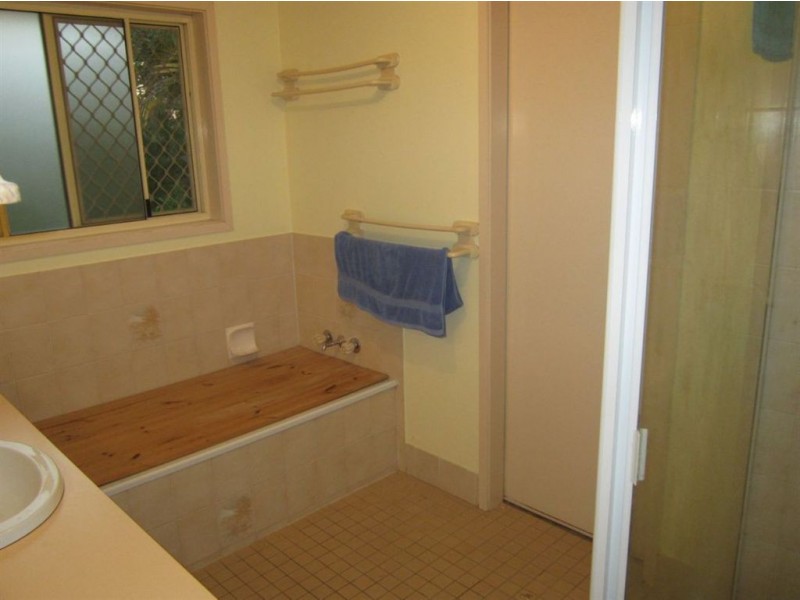 23 Arbour Way, Regents Park QLD 4118