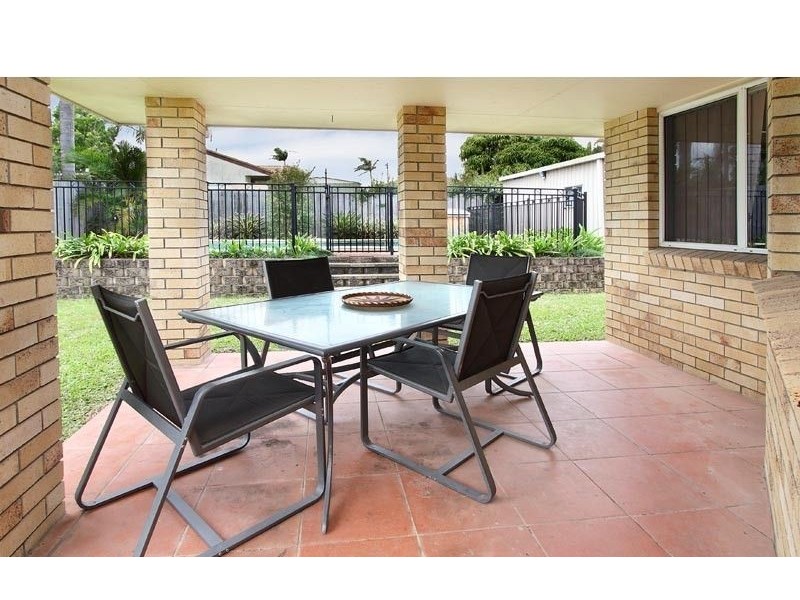 14 Learmonth Court, Hillcrest QLD 4118