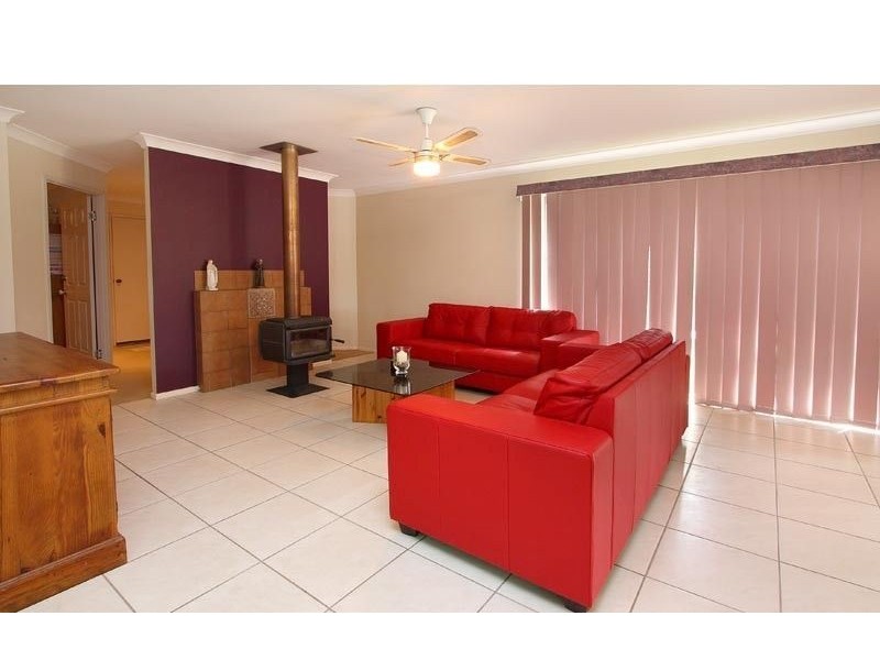 14 Learmonth Court, Hillcrest QLD 4118