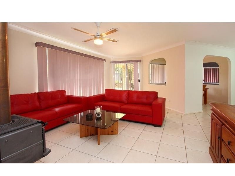 14 Learmonth Court, Hillcrest QLD 4118