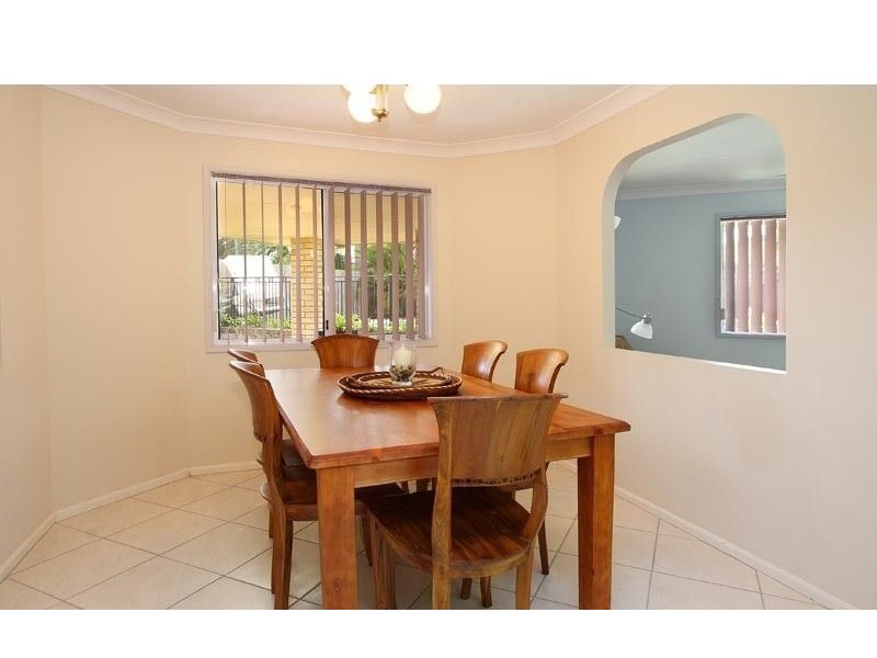 14 Learmonth Court, Hillcrest QLD 4118