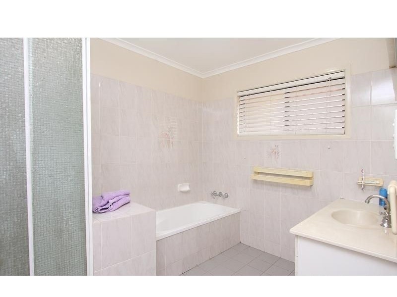 34 Whitcomb Street, Hillcrest QLD 4118