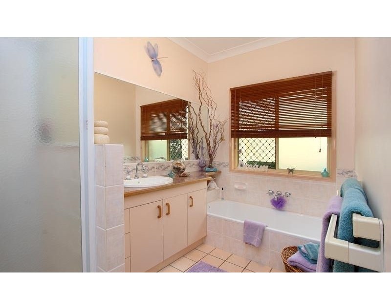 10 Settler Court, New Beith QLD 4124