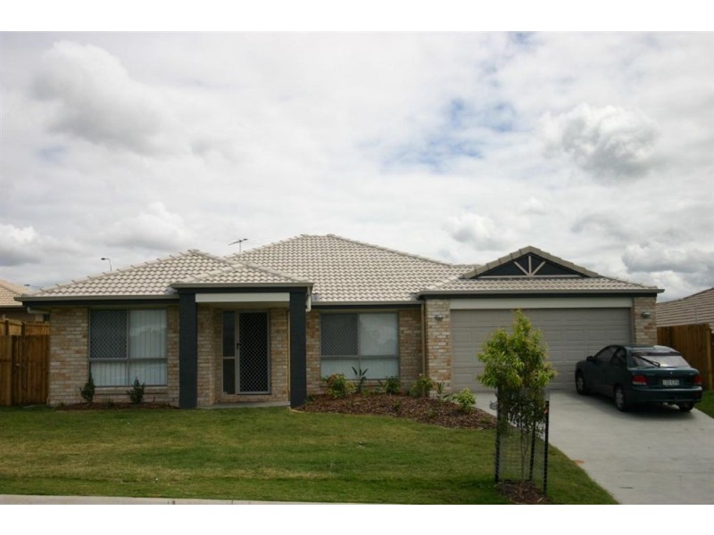 4 Paul Drive, Regents Park QLD 4118