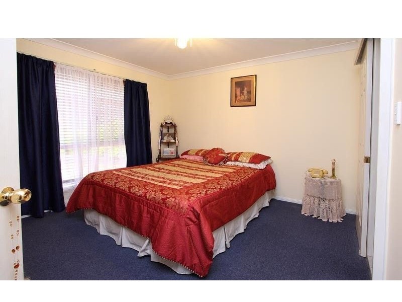 33 Benjamina Circuit, Regents Park QLD 4118