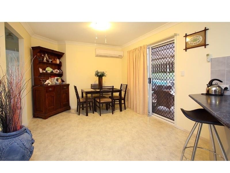33 Benjamina Circuit, Regents Park QLD 4118