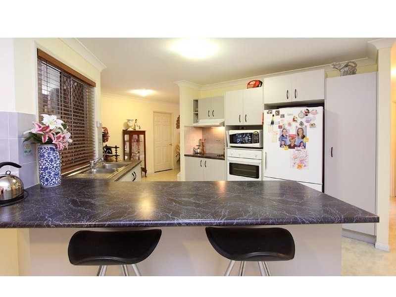 33 Benjamina Circuit, Regents Park QLD 4118