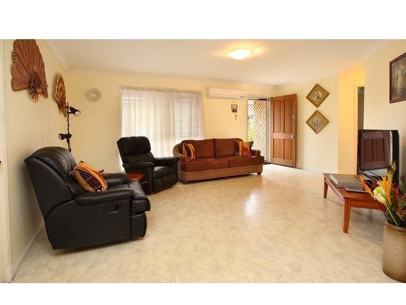 33 Benjamina Circuit, Regents Park QLD 4118