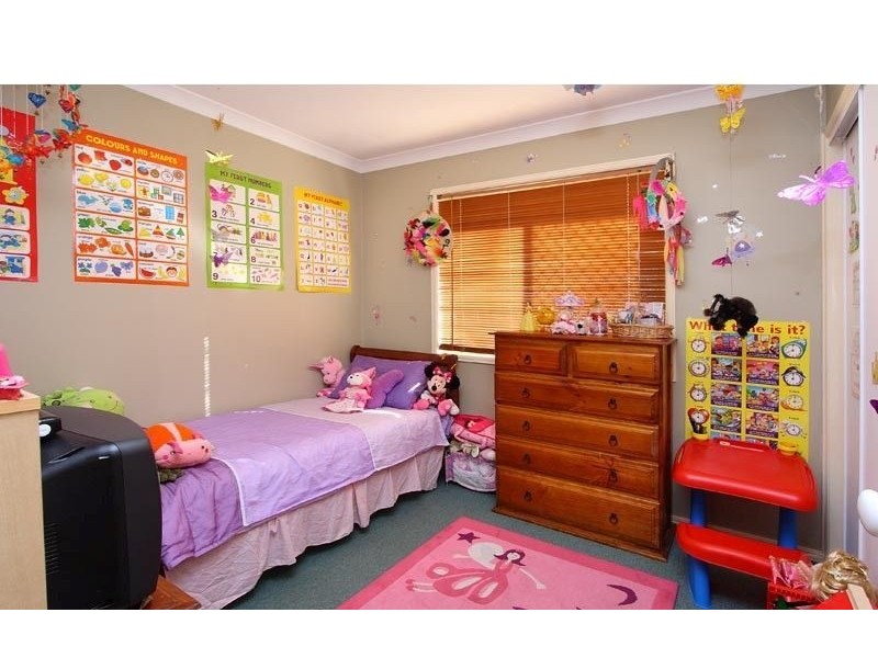 14 Nicole Place, Crestmead QLD 4132
