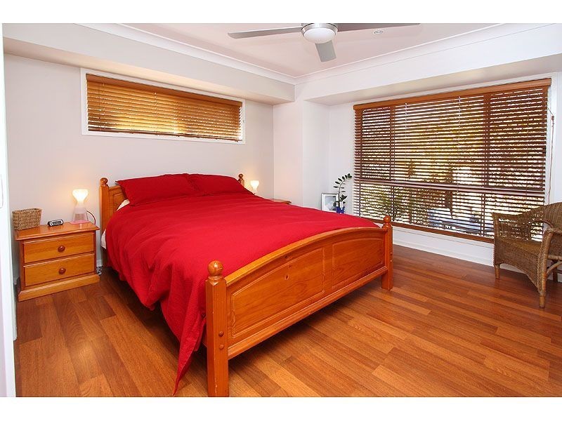 49 Haldham Crescent, Regents Park QLD 4118