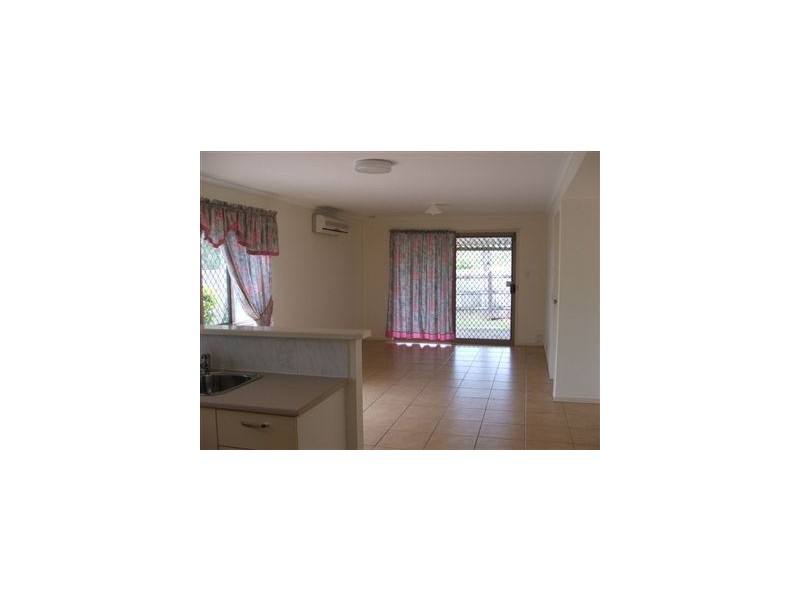 11 Thistle street, Regents Park QLD 4118