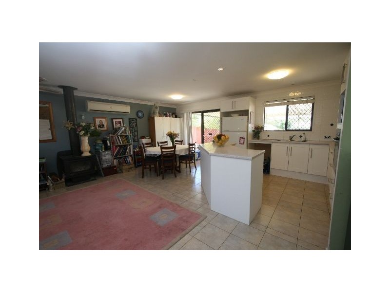 11 Bursaria Street, Crestmead QLD 4132