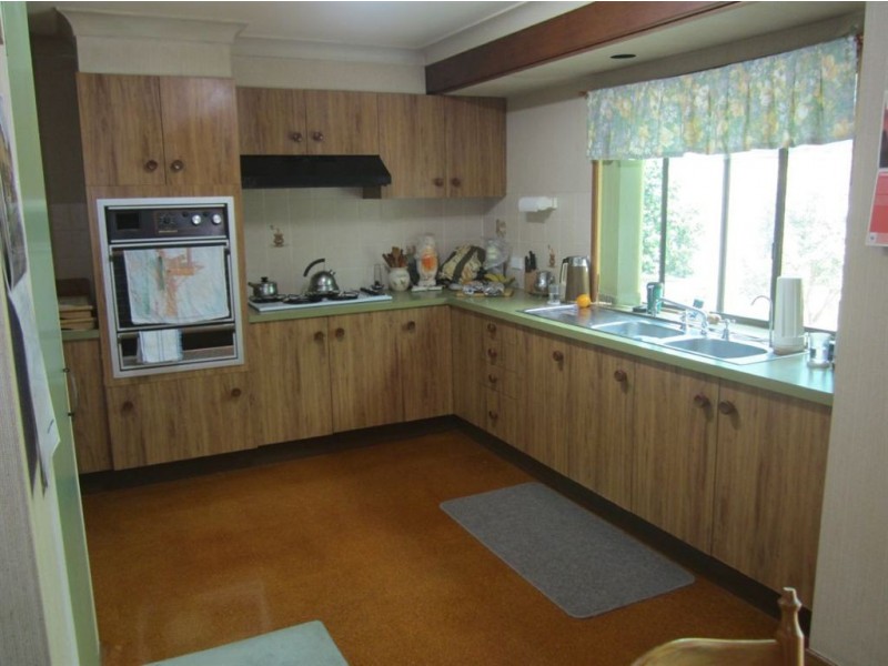 302-308 Stoney Camp Road, Greenbank QLD 4124