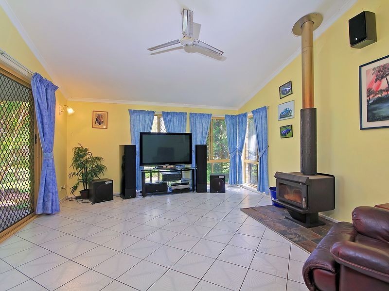 515 Middle Road, Greenbank QLD 4124