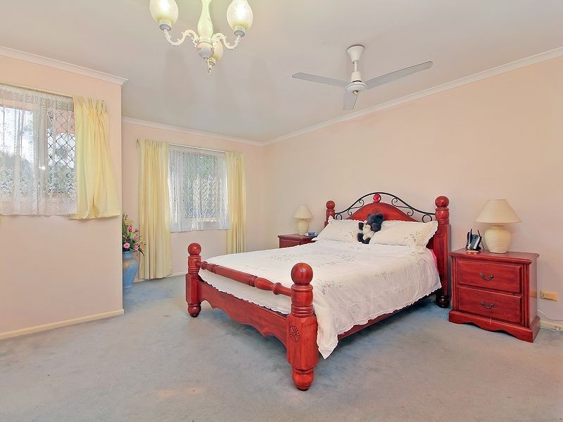 515 Middle Road, Greenbank QLD 4124