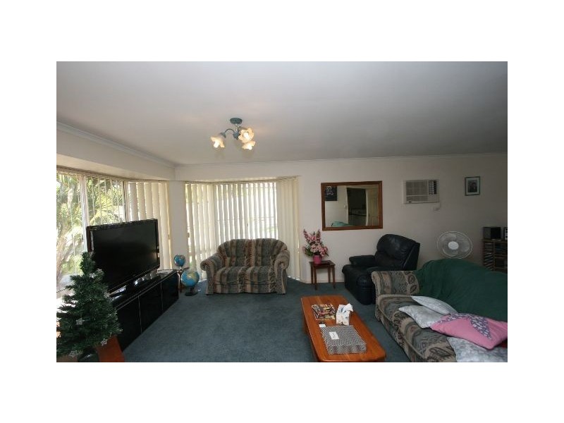 82 Solandra Circuit, Regents Park QLD 4118