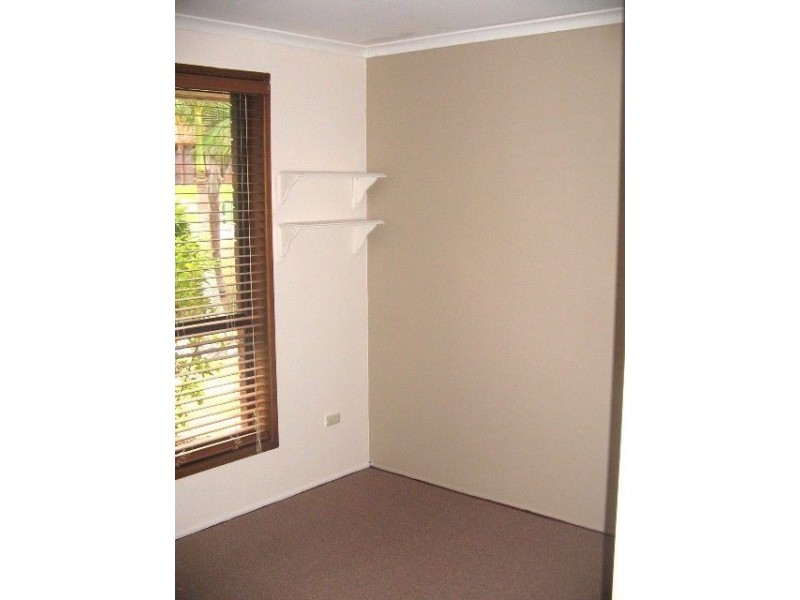 37 Dracon Street, Regents Park QLD 4118