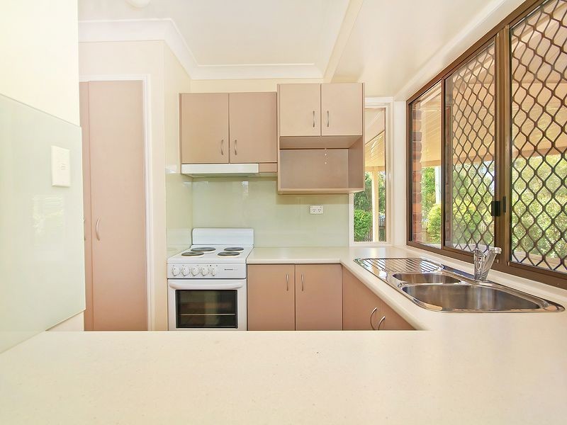 24 Penfold Street, Hillcrest QLD 4118