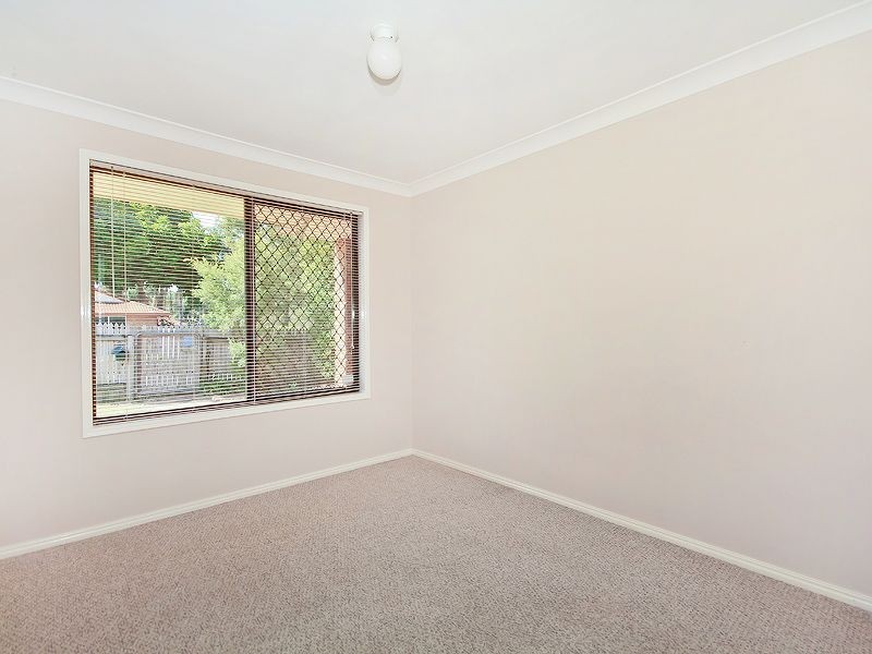 24 Penfold Street, Hillcrest QLD 4118