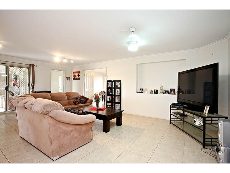 628 Silverwood Drive, Jimboomba QLD 4280