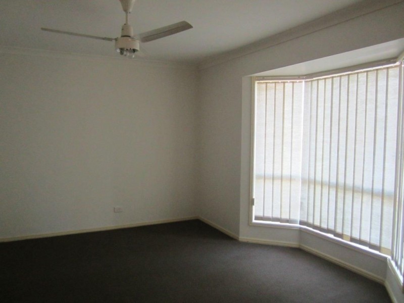 23 Park Close, Hillcrest QLD 4118