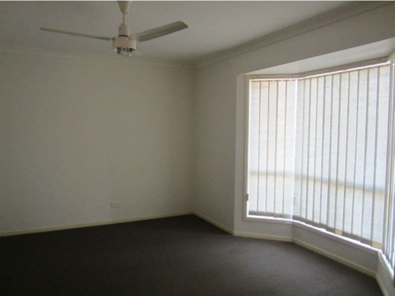 23 Park Close, Hillcrest QLD 4118