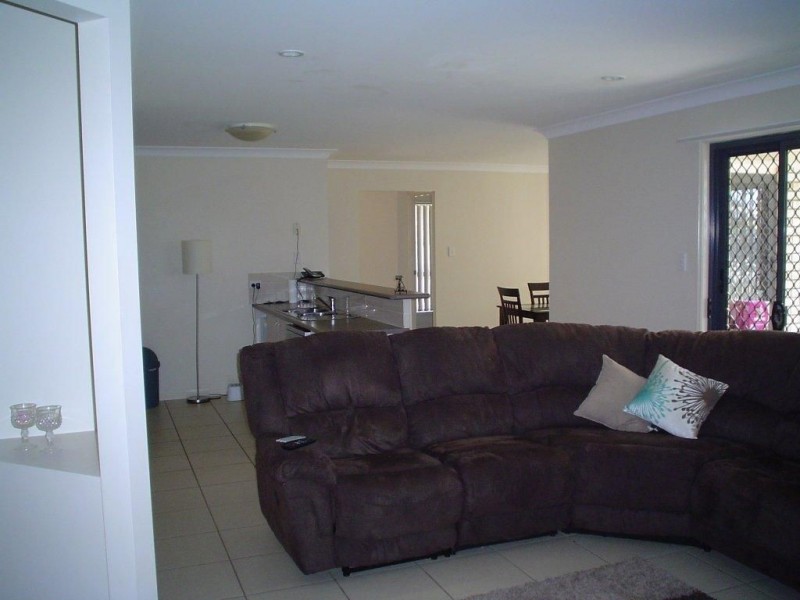 12 Crescendo Place, Crestmead QLD 4132