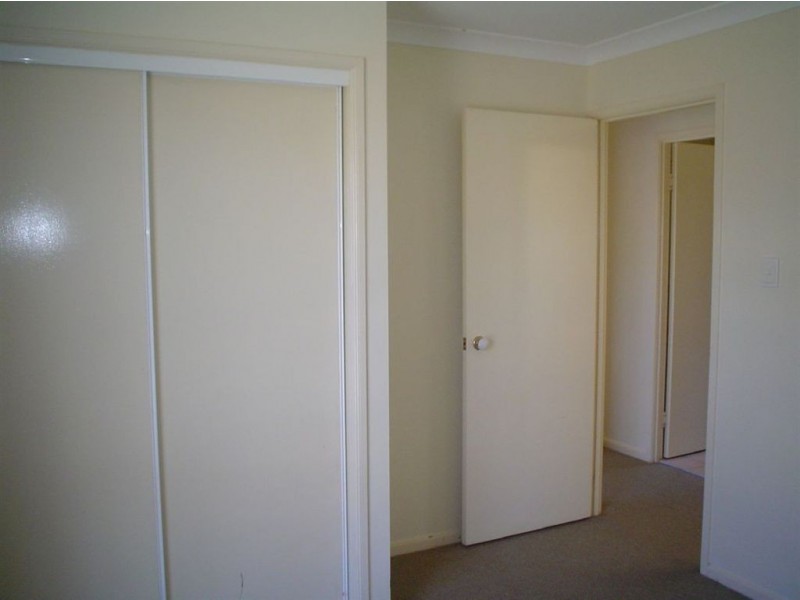 25 Calder Court, Crestmead QLD 4132