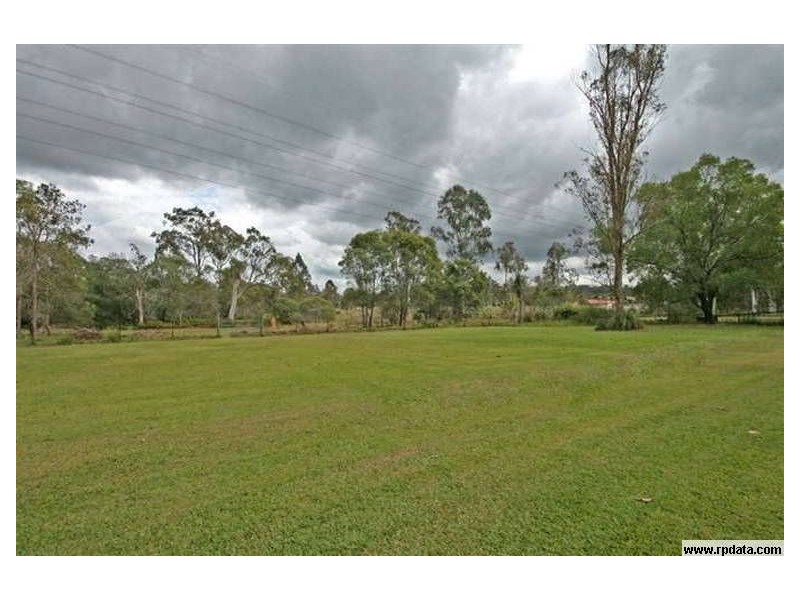 7 Virgil Road, Park Ridge South QLD 4125