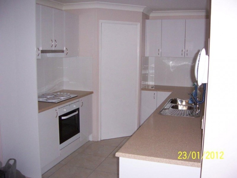 11 Windsong Court, Hillcrest QLD 4118
