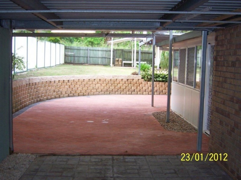 11 Windsong Court, Hillcrest QLD 4118