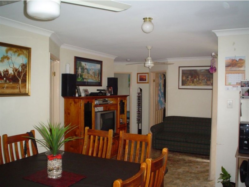 18 Isaac Court, Hillcrest QLD 4118