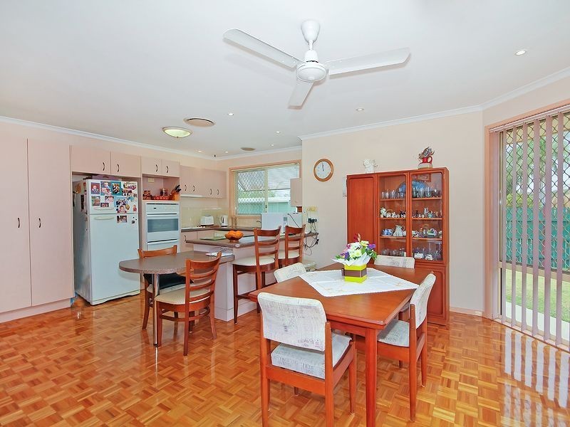 16 Indica Crescent, Regents Park QLD 4118