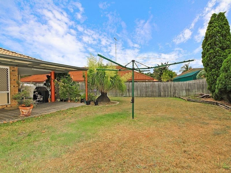 35 Newbury Place, Carindale QLD 4152