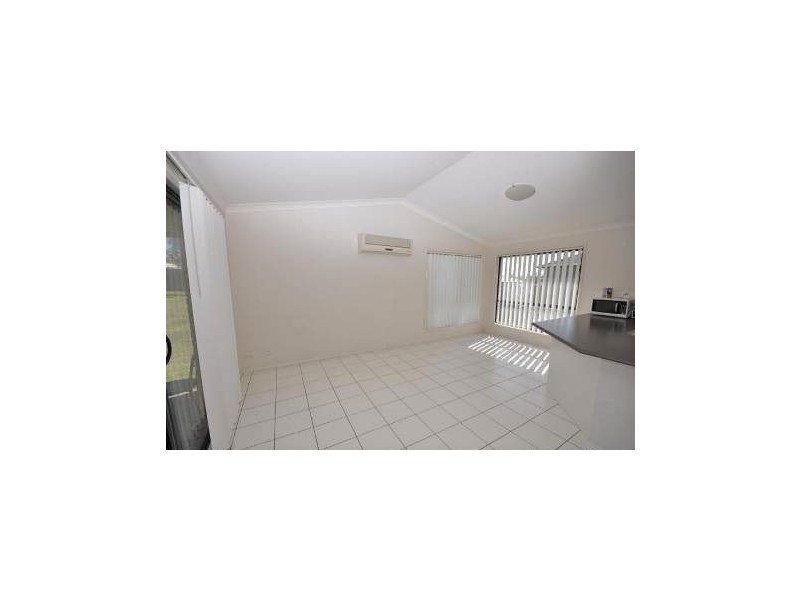 9 Chams Street, Marsden QLD 4132