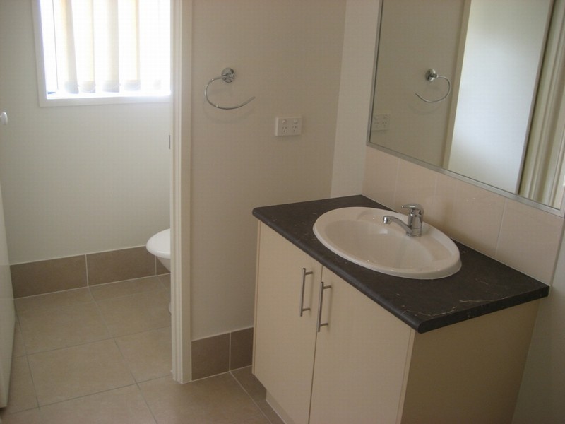 18 Robur Street, Marsden QLD 4132