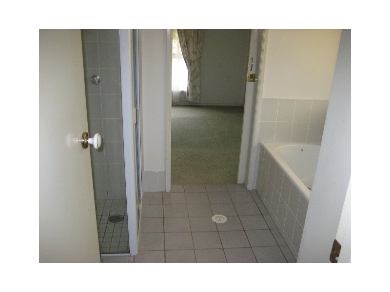 3 Brandon St, Marsden QLD 4132