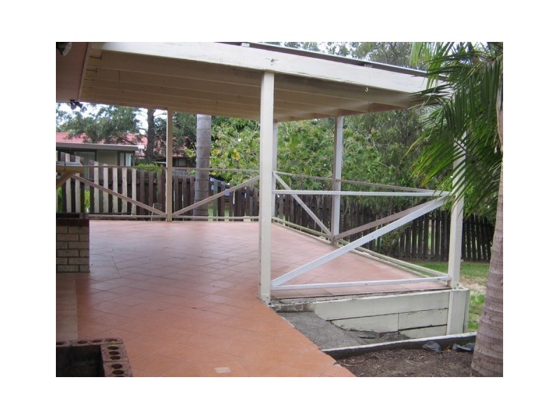 37 Dracon St, Regents Park QLD 4118