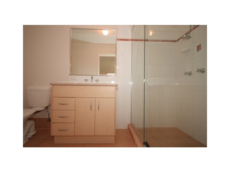 18 Gordonia Dr, Regents Park QLD 4118