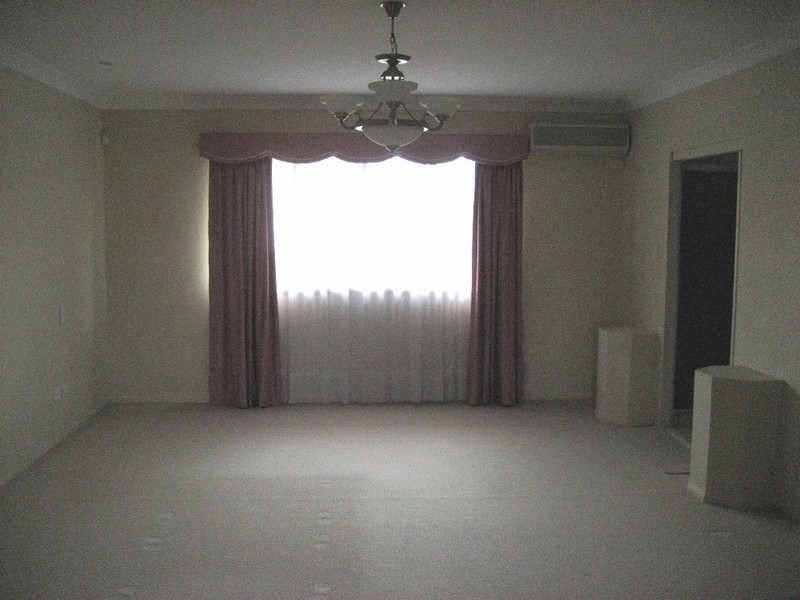 45 White Cedar Cct, Stretton QLD 4116