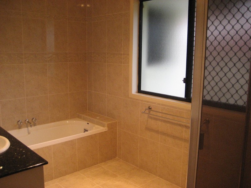 45 White Cedar Cct, Stretton QLD 4116