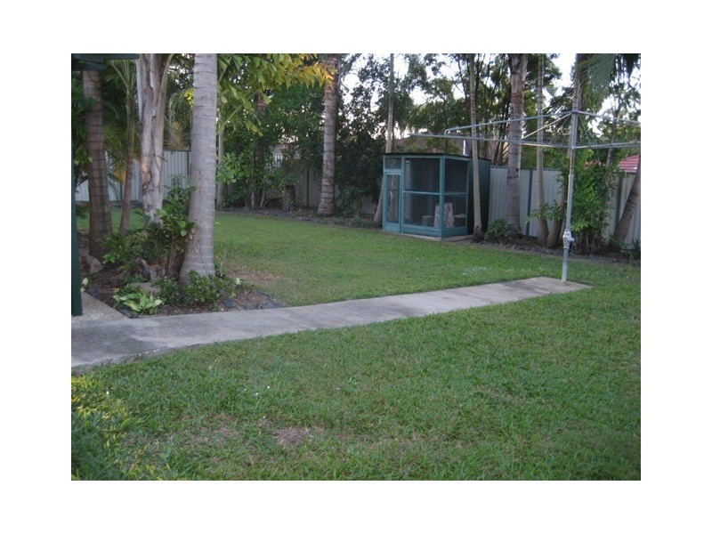 64 Vansittart Rd, Regents Park QLD 4118
