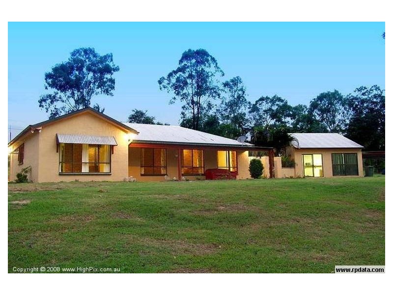 56 Farm Rd, Greenbank QLD 4124