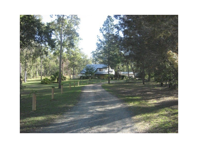 329 Lance Rd, North Maclean QLD 4280