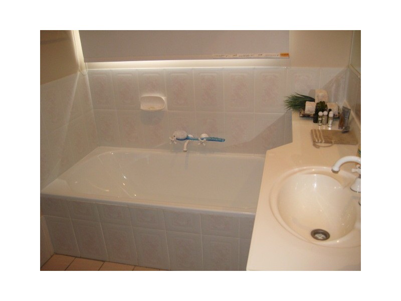 17-25 Thornbill Drive, Greenbank QLD 4124