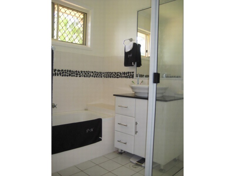 14 Shelford Ct, Boronia Heights QLD 4124