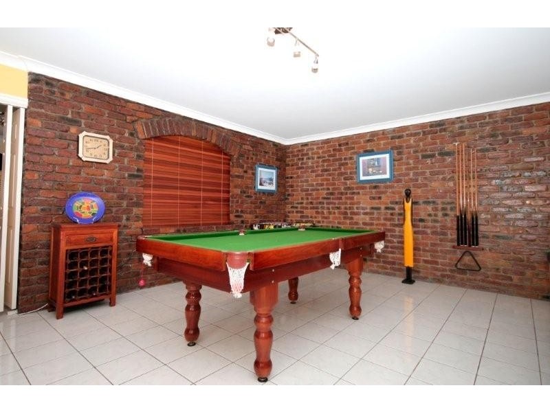 11 Jacaranda Ave, Boronia Heights QLD 4124