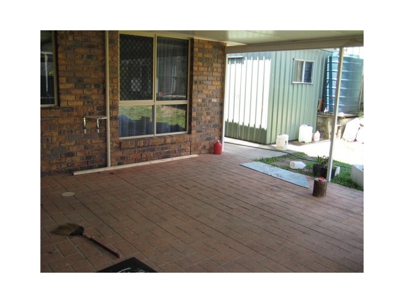 29 Regal Drive, Regents Park QLD 4118