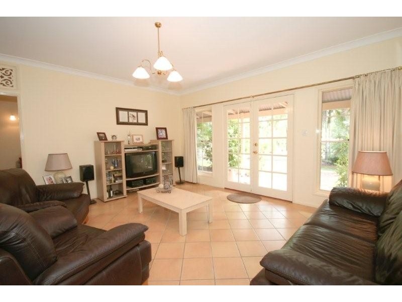 11 Merluna Road, Park Ridge South QLD 4125